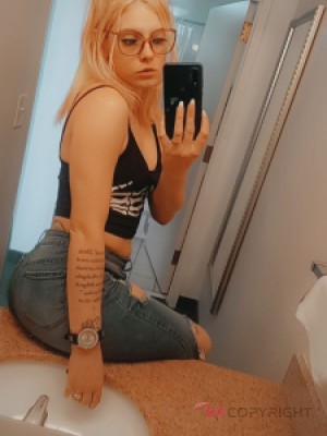 PrettyAzzLayLay Charlotte, North Carolina Escort, Massage, Verified Adult Service Provider, Companion in United States