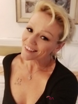 kinkykhloeD Burbank, California Escort, , Verified Adult Service Provider, Companion in United States