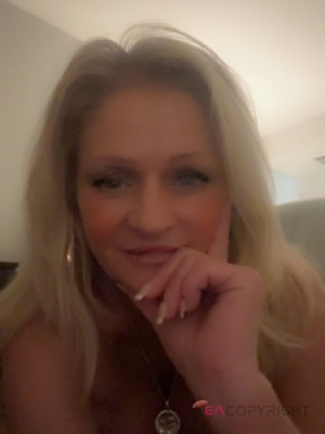 Escort-ads.com | Profile picture for escort SexyyBlondie