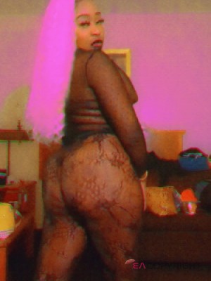 Escort-ads.com | Profile picture for escort Prettyguh