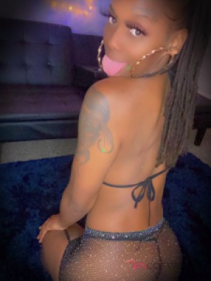 MollyB Portland, Oregon Escort, DUO, Couple, Massage, Verified Adult Service Provider, Companion in United States