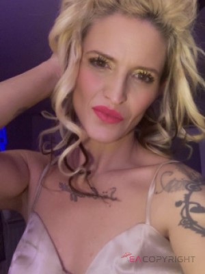 Kandeeapple  Kelowna Escort, , Verified Adult Service Provider, Companion in Canada