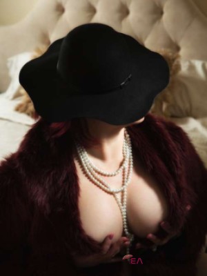 LadyJezebel Vancouver, Washington Escort, DUO, Couple, Massage, Verified Adult Service Provider, Companion in United States