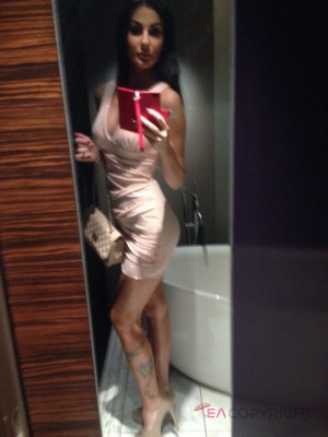 Sandragold Los Angeles, California Escort, Pornstar, Verified Adult Service Provider, Companion in United States