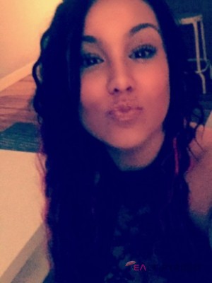 Chienne Quebec Escort, , Verified Adult Service Provider, Companion in Canada