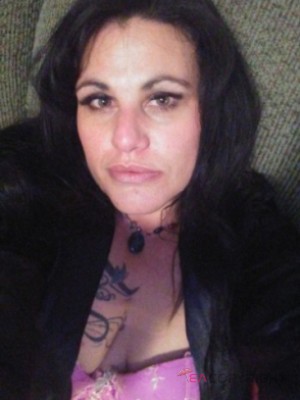 Shanah Bakersfield, California Escort, Pornstar, BDSM, DUO, Couple, Massage, Verified Adult Service Provider, Companion in United States