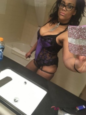 Dezzy Tacoma, Washington Escort, , Verified Adult Service Provider, Companion in United States