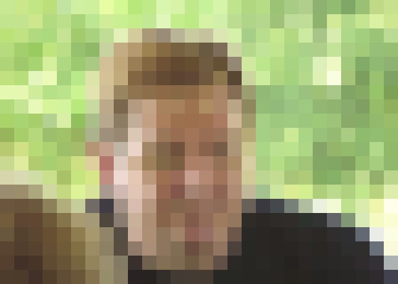 Escort-ads.com | Blurred background picture for member Mark974