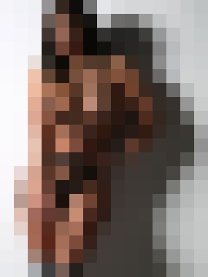 Escort-ads.com | Blurred background picture for agency DivaEscort