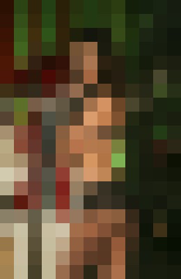 Escort-ads.com | Blurred background picture for escort Annietravia