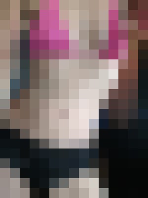 Escort-ads.com | Blurred background picture for escort Karma69