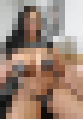 Escort-ads.com | Blurred background picture for escort Chloe Luxx