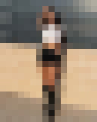 Escort-ads.com | Blurred background picture for escort Valentinos