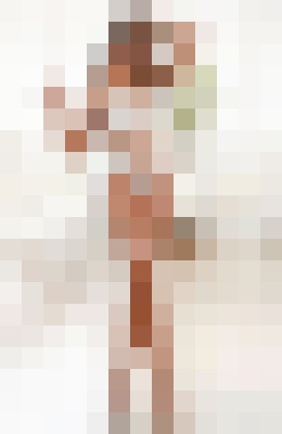 Escort-ads.com | Blurred background picture for escort TinaSparkles