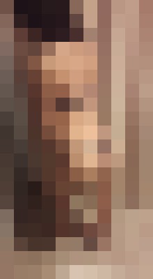 Escort-ads.com | Blurred background picture for escort Mini011