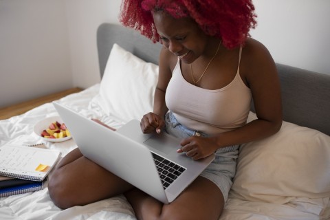 AI for escorts managing online profile