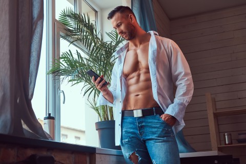 Male escort making good first impression