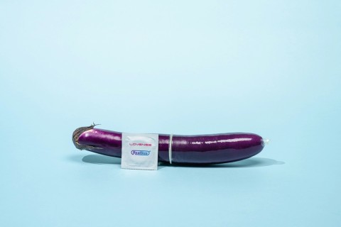 Proper use of large penis guide