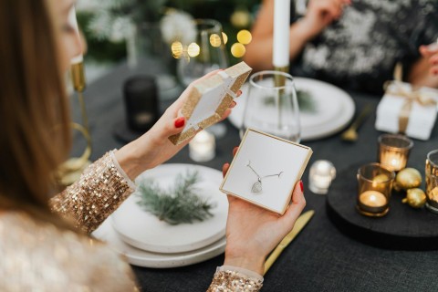 High-end self-care luxury gifts for escort