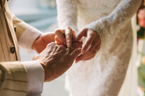 Romantic gestures to rekindle intimacy in marriage.
