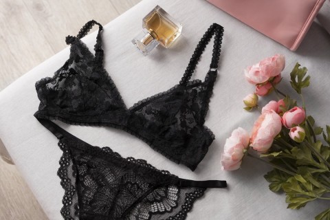 Beautiful escort offering her used panties for sale online