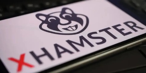 The French regulator Arcom has issued warnings to major platforms like xHamster