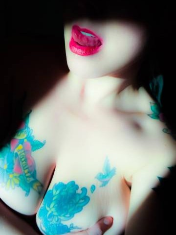 Squirting Farrah - escort from Seattle | profile image Squirting Farrah - escort from Seattle | profile image