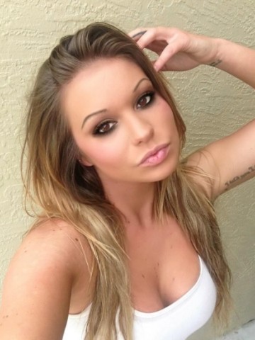 Dana 25 Miami, Florida Escort, , Verified Adult Service Provider, Companion in United States