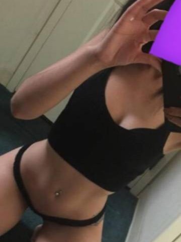 Roxy_1 Appleton, Wisconsin Escort, , Verified Adult Service Provider, Companion in United States