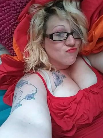 Lovelyyellie Davenport, Iowa Escort, , Verified Adult Service Provider, Companion in United States