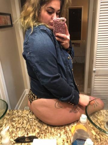 JuicyJoannaa Los Angeles, California Escort, Pornstar, BDSM, Massage, Verified Adult Service Provider, Companion in United States