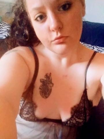 Roseabudz Kennewick, Washington Escort, , Verified Adult Service Provider, Companion in United States