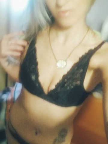 NaughtyNicole1989 Topeka, Kansas Escort, Pornstar, DUO, Couple, Verified Adult Service Provider, Companion in United States