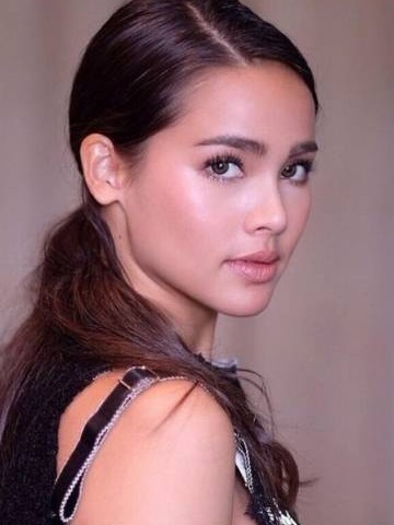 Girlinthemirror26 Makati Escort, , Verified Adult Service Provider, Companion in Philippines