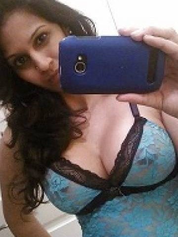 Farah69 New York Escort, BDSM, DUO, Couple, Massage, Verified Adult Service Provider, Companion in United States