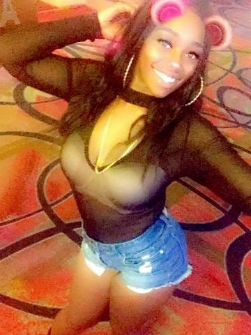 Mona baby Portland, Oregon Escort, , Verified Adult Service Provider, Companion in United States