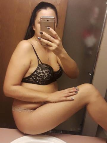 Ivy Lynn Seattle, Washington Escort, Massage, Verified Adult Service Provider, Companion in United States