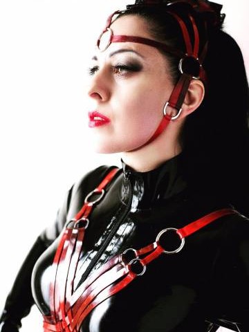 LADY BELLATRIX Paris Escort, Pornstar, BDSM, Verified Adult Service Provider, Companion in France