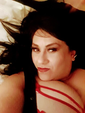 Vee Palm Springs, California Escort, BDSM, Couple, Verified Adult Service Provider, Companion in United States