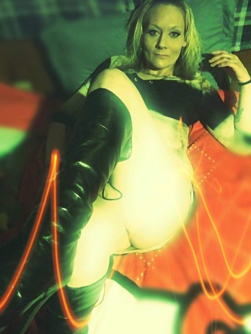 AshleyCurves Seattle, Washington Escort, Pornstar, BDSM, DUO, Couple, Massage, Verified Adult Service Provider, Companion in United States