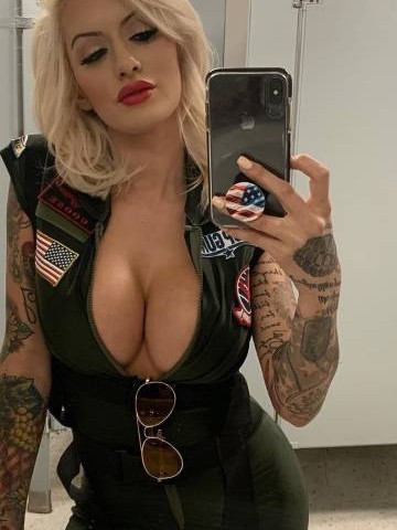 Candylove Los Angeles, California Escort, Pornstar, BDSM, Couple, Massage, Verified Adult Service Provider, Companion in United States