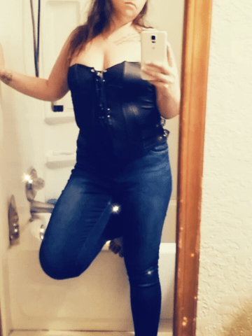 BrightenSinister1985 Kansas City, Missouri Escort, , Verified Adult Service Provider, Companion in United States