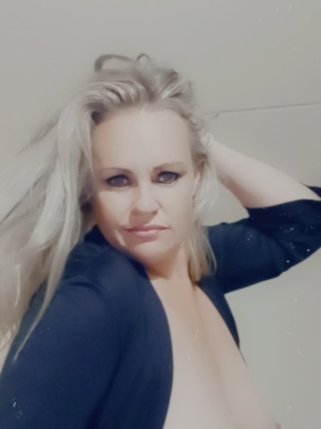 SarahAustin Austin, Texas Escort, BDSM, Couple, Verified Adult Service Provider, Companion in United States