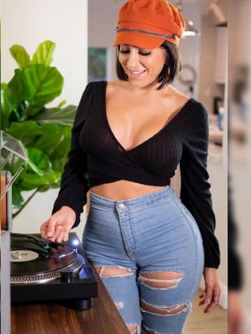 Janetta Phoenix, Arizona Escort, , Verified Adult Service Provider, Companion in United States