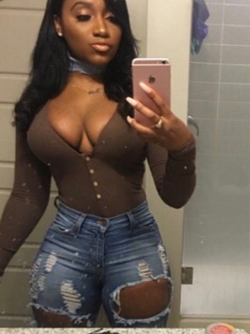 Choclateylili - escort from Washington DC