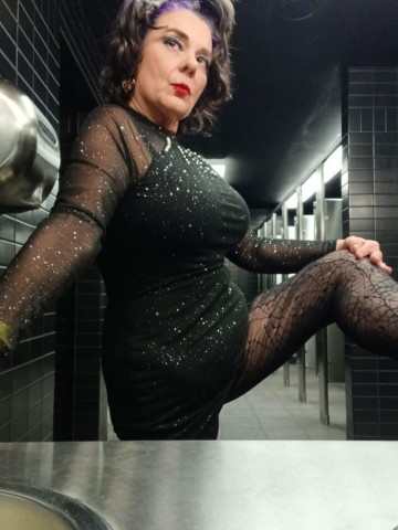 Samantha Paris Salem, Massachusetts Escort, , Verified Adult Service Provider, Companion in United States