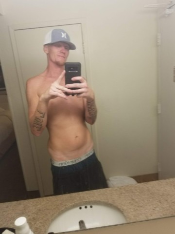 zeej90 Kansas City, Missouri Escort, , Verified Adult Service Provider, Companion in United States