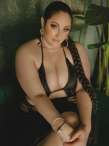 Sonia Blaze Los Angeles, California Escort, Pornstar, Couple, Massage, Verified Adult Service Provider, Companion in United States