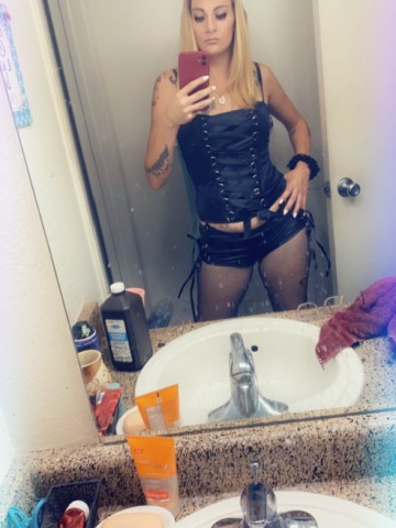Riley0626 Phoenix, Arizona Escort, Massage, Verified Adult Service Provider, Companion in United States