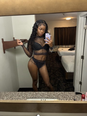 Pariss  Kansas City, Missouri Escort, , Verified Adult Service Provider, Companion in United States